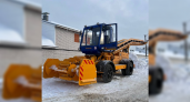 В Йошкар-Оле появились супермашины: одна за проход очищает 2,5 метра дороги, другая грузит 600 кубов снега в час