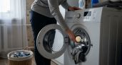 Забудьте о дорогих средствах для стирки — простая монета в барабане творит настоящие чудеса с вашими вещами
