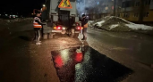 В Йошкар-Оле по ночам латают ямы литым асфальтом