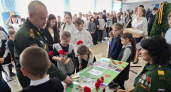 В Еласовской школе открыли «Парту Героя» в честь выпускника Алексея Козлова