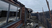 Дом с семьей внутри вспыхнул в деревне Медведевского района