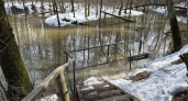 Затопление источника, спасение людей в лесу и запрет на вылов рыбы: главные новости за 13 апреля
