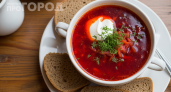 Две ложки — и борщ как у бабушки в деревне: раскрыт секретный ингредиент, который понравится даже свекрови 