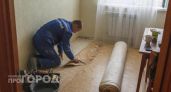 Линолеум давно не в моде: новый материал проще стелить, а выглядит дорого и держится долго