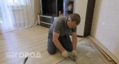 Отказалась от ламината и не жалею: мастер показал новый способ отделки пола - дешевле в два раза и выглядит как дерево