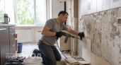 Плитку на кухне сняла и выкинула в мусорку: красивая недорогая замена, которая ставится за один день