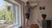 Можно ли открывать окно, если в комнате работает кондиционер: мастер поставил точку в вопросе