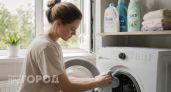 Зачем опытные хозяйки кладут губку для мытья посуды в барабан стиральной машины: эффект вас поразит