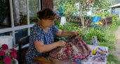 Пошалила с бабушкиной шалью: превратила ее в классный декор на дачной веранде - без навыков шитья