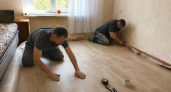 Соседи снизу грозились вызвать участкового из‑за моих шагов — а я уложил подложку за 500 рублей и радуюсь 
