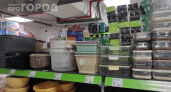 Скупаю пластиковые контейнеры в Fix Price пачками — и вот что из них делаю на даче: 5 неожиданных способов
