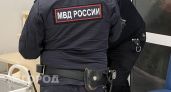 Юный йошкаролинец оскорблял девушку из ревности и получил нож в живот