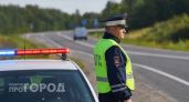 Пьяный водитель напал на инспектора ДПС на марийской трассе: ударил по самому больному