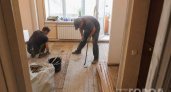 Пол словно в загородном особняке: вот чем строители заменяют привычный ламинат