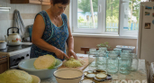 Ставлю на стол — и начинается делёж последней ложки: вот как делаю азиатскую капусту в острой заливке