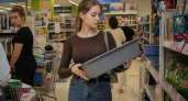 Скупаю в Fix Price лотки пачками, хотя кошки нет: приспособила их для дома — никакой грязи и бардака 
