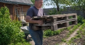 Пара поддонов и тачка щебеня: вот как из бросовых материалов сделать уютное патио для осенних вечеров
