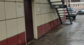 В Йошкар-Оле убрали кучу мусора, которую ветер разносил по всей улице