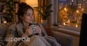 8 атмосферных сериалов для осени, под которые уютно закутаться в плед и выпить чай с ягодным пирогом