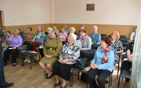 В Йошкар-Оле полицейские рассказали ветеранам как защитить себя от мошенников