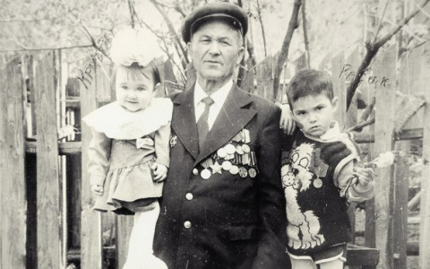 Участница Бессмертного полка из Йошкар-Олы: "Когда я нахожусь в строю, чувствую, что мой дедушка рядом"