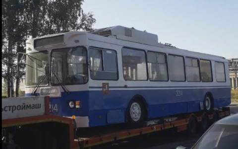 В Йошкар-Олу привезли первые троллейбусы из Москвы