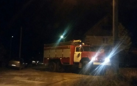 Стали известны причины пожара в пригороде Йошкар-Олы, из-за которого встали машине на трассе