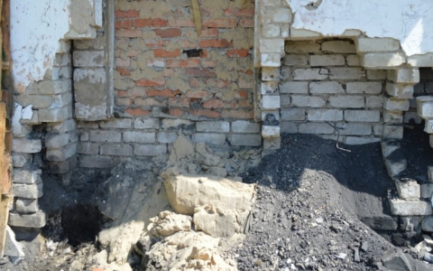 В Йошкар-Оле из-за «наглости» грузовиков у дома рушатся стены