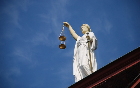 В Марий Эл суд вынес приговор мужчине, который поджег свою возлюбленную