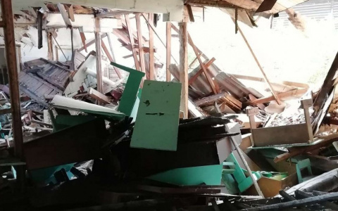 «Им не давали такого права»: в Марий Эл хулиганы разворовывают здание заброшенной школы