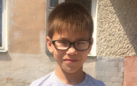 "Я хочу найти семью": 10-летний малыш мечтает о ласковой маме и заботливому папе