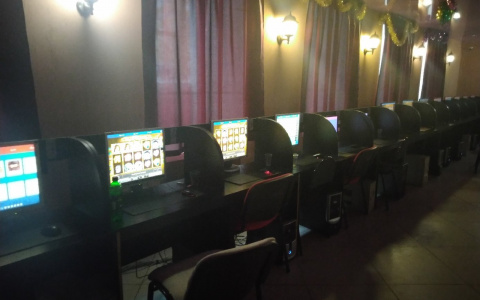 «Изъяли более 30 игровых автоматов»: в центре Йошкар-Олы прикрыли казино