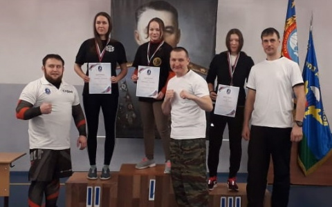 Спортсменка из Марий Эл стала победителем соревнований по ножевому бою