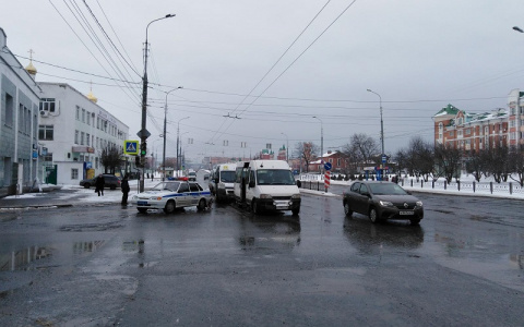В Йошкар-Оле столкнулись две маршрутки: есть пострадавшие