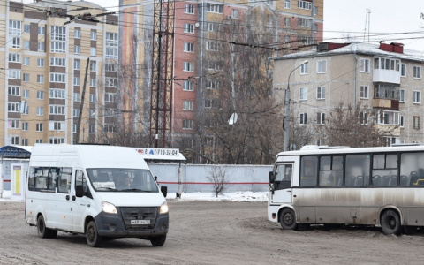 Розыск очевидцев: жительница Марий Эл упала в маршрутке