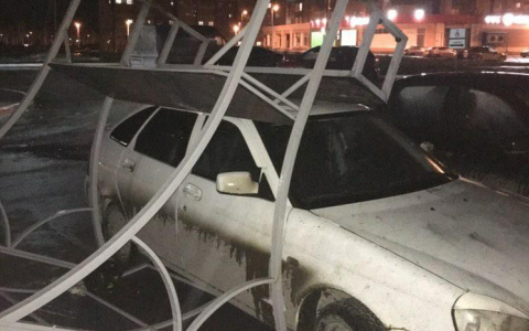 Фото дня: в пятницу 13-ое йошкаролинцу «прилетело»