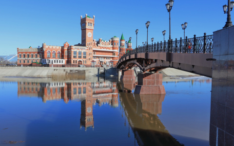 Сильный ветер, дождь и «минус»: погода не обрадует йошкаролинцев в выходные