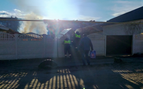 Герои нашего города: двое жителей Марий Эл вынесли шестилетнего мальчика с горящего участка