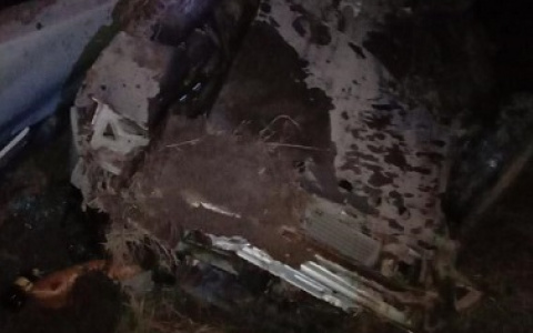 Неизвестный водитель перевернул авто на трассе Марий Эл: пострадали пассажиры