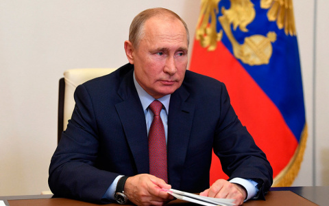 Совещание Владимира Путина: все российские школьники получат аттестаты