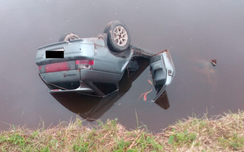 Прокуратура Марий Эл проводит проверку по делу, где подростки утонули в машине