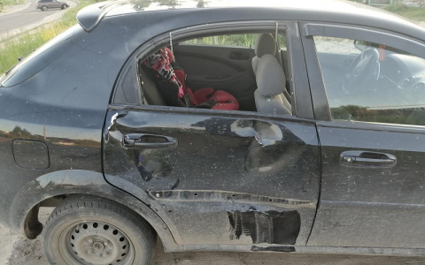 В Волжске дорогу не поделили водитель Chevrolet и велосипедист