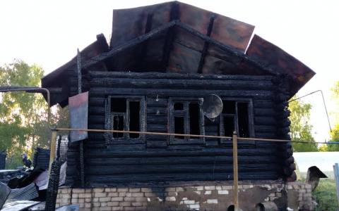 Появились подробности серьезного пожара в Марий Эл, который тушили 15 огнеборцев