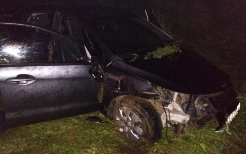На трассе Йошкар-Ола - Уржум иномарка улетела в кювет: есть пострадавшие