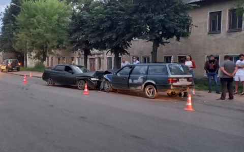 В Йошкар-Оле из-за водителя без прав ребенок попал в больницу