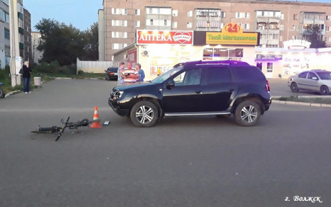 В Марий Эл школьница на велосипеде оказалась под колесами иномарки