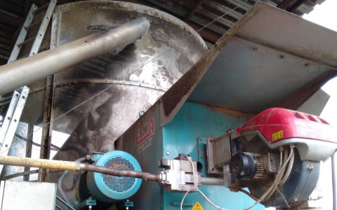 В Марий Эл вспыхнувшее зерно в сушилке пытались потушить работники завода