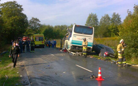 В серьезном ДТП с автобусом погибли семеро