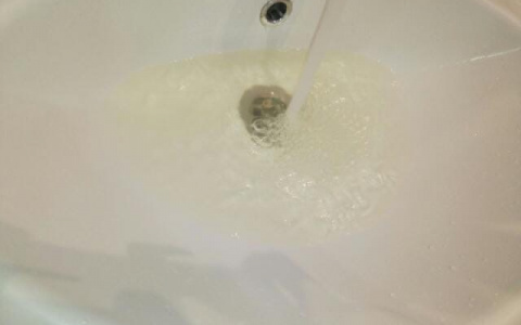 «И так каждые субботу»: жители пригорода Йошкар-Олы жалуются на отвратительную воду