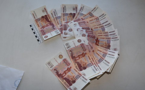 Пачки фальшивых денег: в Йошкар-Оле полиция задержала сбытчиков поддельных купюр